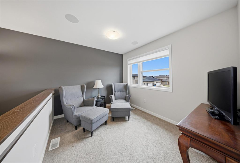 135 Kingsclear, 4 Bedrooms Bedrooms, 13 Rooms Rooms,2 BathroomsBathrooms,Residential,For Sale,Kingsclear