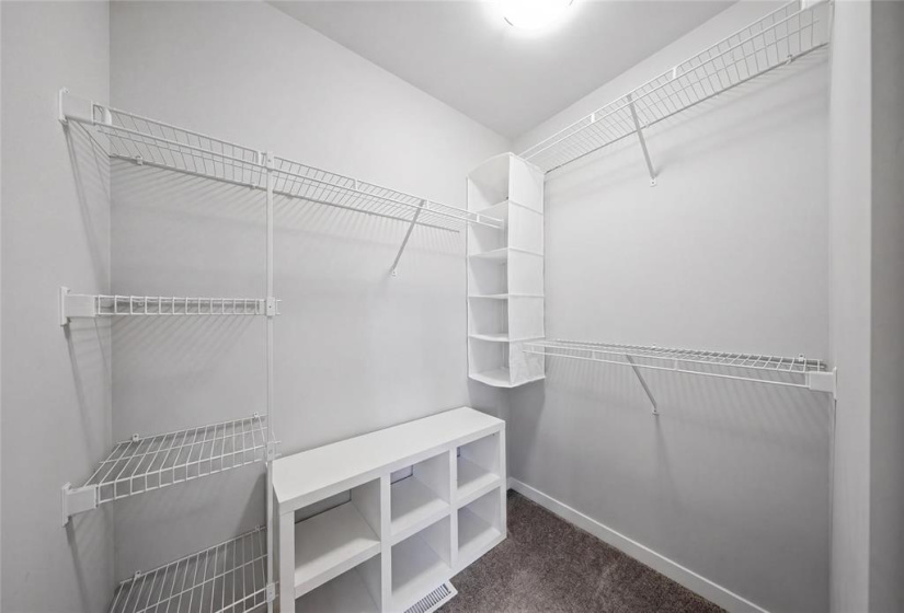 135 Kingsclear, 4 Bedrooms Bedrooms, 13 Rooms Rooms,2 BathroomsBathrooms,Residential,For Sale,Kingsclear
