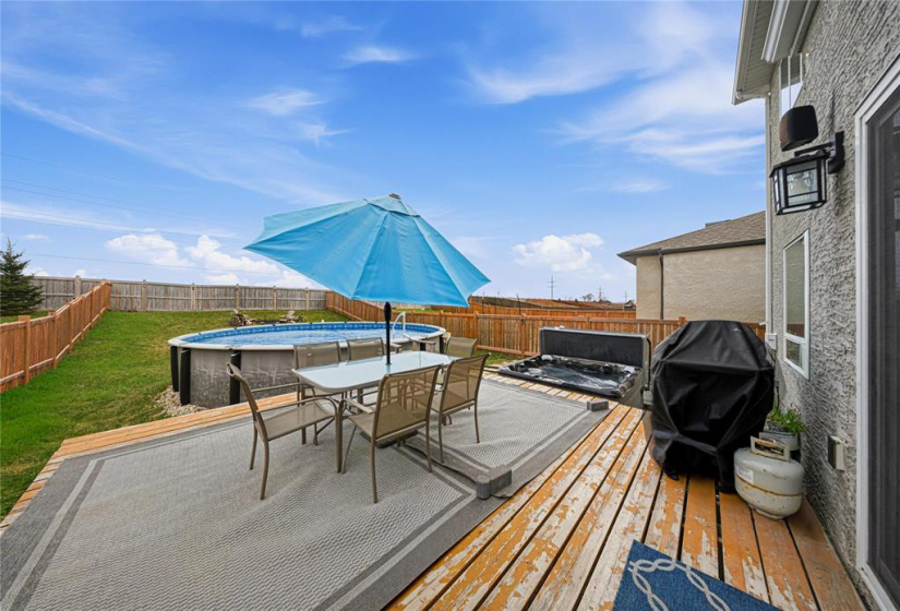 135 Kingsclear, 4 Bedrooms Bedrooms, 13 Rooms Rooms,2 BathroomsBathrooms,Residential,For Sale,Kingsclear