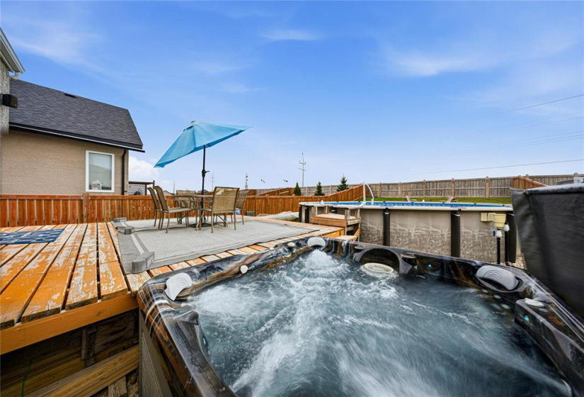 135 Kingsclear, 4 Bedrooms Bedrooms, 13 Rooms Rooms,2 BathroomsBathrooms,Residential,For Sale,Kingsclear