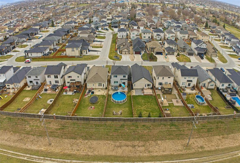135 Kingsclear, 4 Bedrooms Bedrooms, 13 Rooms Rooms,2 BathroomsBathrooms,Residential,For Sale,Kingsclear