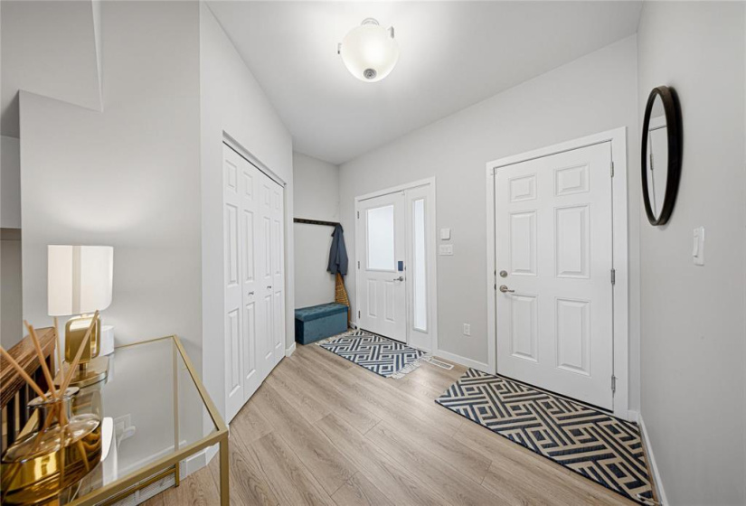 135 Kingsclear, 4 Bedrooms Bedrooms, 13 Rooms Rooms,2 BathroomsBathrooms,Residential,For Sale,Kingsclear