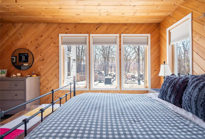 14 MARY GLEN, 3 Bedrooms Bedrooms, 8 Rooms Rooms,2 BathroomsBathrooms,Residential,For Sale,MARY GLEN
