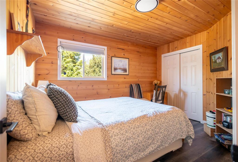 14 MARY GLEN, 3 Bedrooms Bedrooms, 8 Rooms Rooms,2 BathroomsBathrooms,Residential,For Sale,MARY GLEN