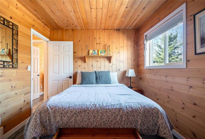 14 MARY GLEN, 3 Bedrooms Bedrooms, 8 Rooms Rooms,2 BathroomsBathrooms,Residential,For Sale,MARY GLEN