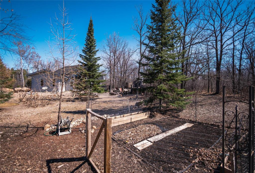 14 MARY GLEN, 3 Bedrooms Bedrooms, 8 Rooms Rooms,2 BathroomsBathrooms,Residential,For Sale,MARY GLEN