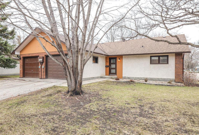 667 St Anne's, 2 Bedrooms Bedrooms, 7 Rooms Rooms,1 BathroomBathrooms,Condominium,For Sale,St Anne's