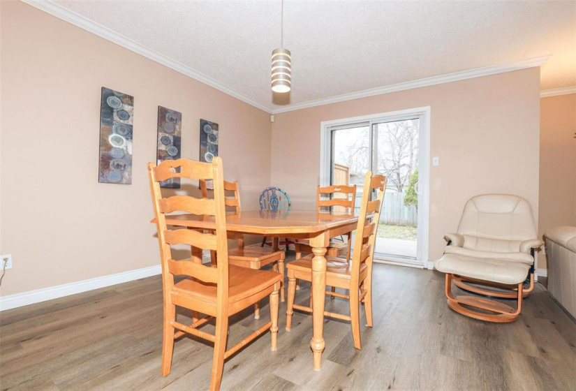 667 St Anne's, 2 Bedrooms Bedrooms, 7 Rooms Rooms,1 BathroomBathrooms,Condominium,For Sale,St Anne's
