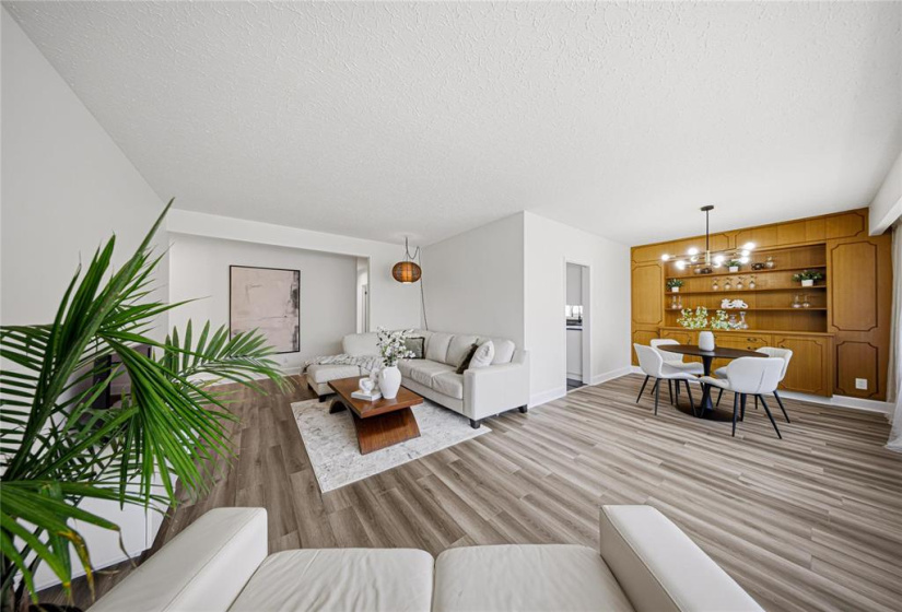 528 Lanark, 4 Bedrooms Bedrooms, 13 Rooms Rooms,2 BathroomsBathrooms,Residential,For Sale,Lanark