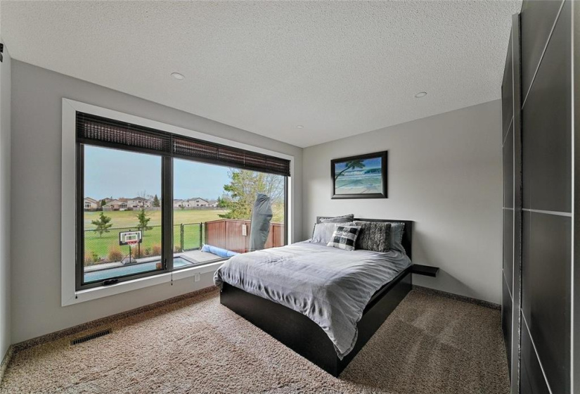 40 Abbotsfield, 3 Bedrooms Bedrooms, 12 Rooms Rooms,3 BathroomsBathrooms,Residential,For Sale,Abbotsfield