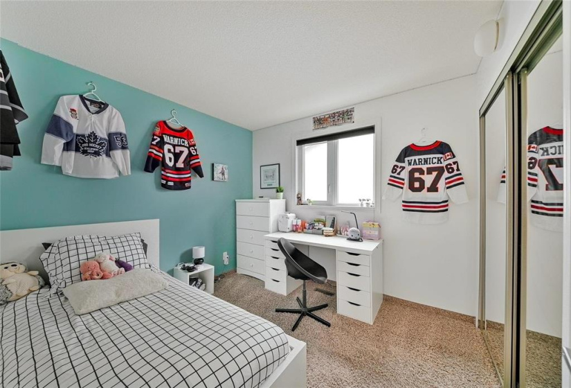 40 Abbotsfield, 3 Bedrooms Bedrooms, 12 Rooms Rooms,3 BathroomsBathrooms,Residential,For Sale,Abbotsfield
