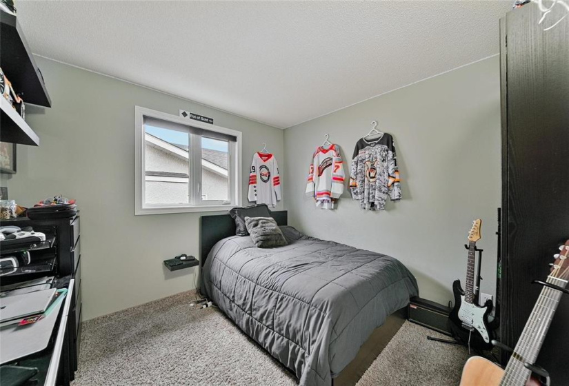 40 Abbotsfield, 3 Bedrooms Bedrooms, 12 Rooms Rooms,3 BathroomsBathrooms,Residential,For Sale,Abbotsfield