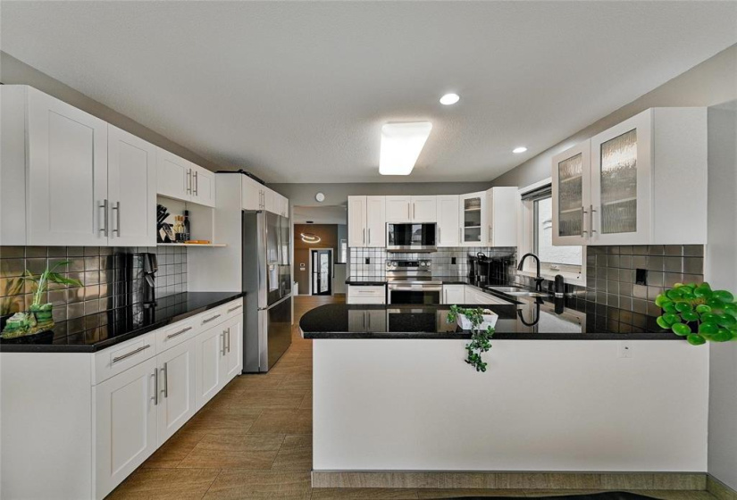 40 Abbotsfield, 3 Bedrooms Bedrooms, 12 Rooms Rooms,3 BathroomsBathrooms,Residential,For Sale,Abbotsfield
