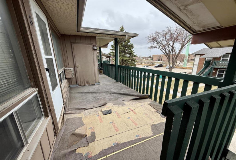 241 Kinver, 1 Bedroom Bedrooms, 6 Rooms Rooms,1 BathroomBathrooms,Condominium,For Sale,Kinver