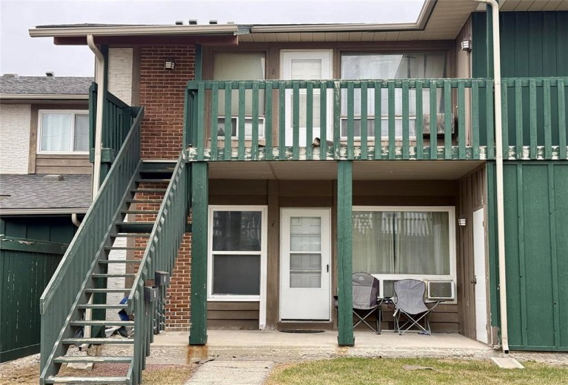 241 Kinver, 1 Bedroom Bedrooms, 6 Rooms Rooms,1 BathroomBathrooms,Condominium,For Sale,Kinver