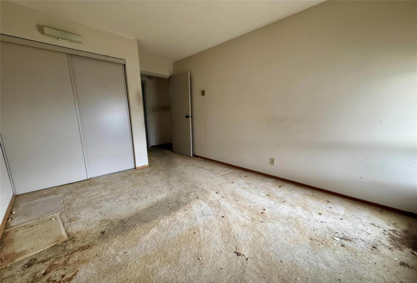 241 Kinver, 1 Bedroom Bedrooms, 6 Rooms Rooms,1 BathroomBathrooms,Condominium,For Sale,Kinver