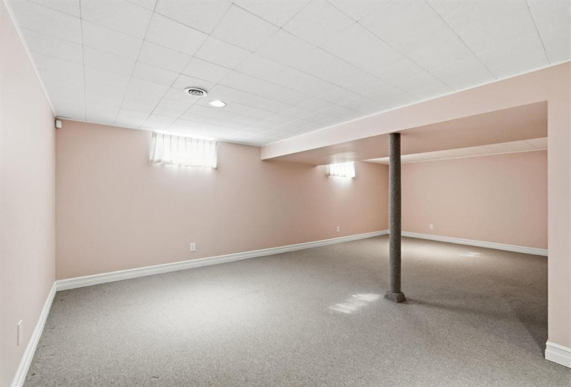 7 Lauder, 3 Bedrooms Bedrooms, 11 Rooms Rooms,2 BathroomsBathrooms,Residential,For Sale,Lauder