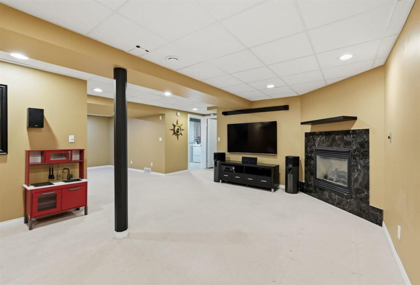 67 Lambeth, 4 Bedrooms Bedrooms, 11 Rooms Rooms,3 BathroomsBathrooms,Residential,For Sale,Lambeth