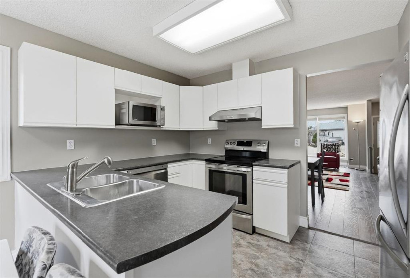 67 Lambeth, 4 Bedrooms Bedrooms, 11 Rooms Rooms,3 BathroomsBathrooms,Residential,For Sale,Lambeth