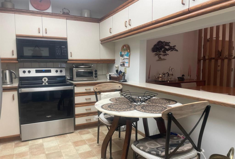 3281 Pembina, 2 Bedrooms Bedrooms, 7 Rooms Rooms,2 BathroomsBathrooms,Condominium,For Sale,Pembina