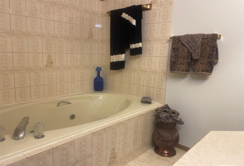 3281 Pembina, 2 Bedrooms Bedrooms, 7 Rooms Rooms,2 BathroomsBathrooms,Condominium,For Sale,Pembina
