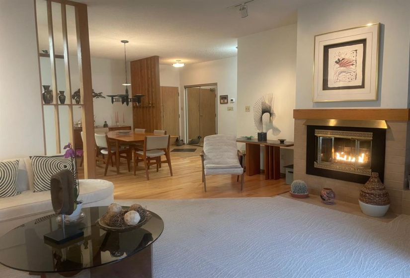 3281 Pembina, 2 Bedrooms Bedrooms, 7 Rooms Rooms,2 BathroomsBathrooms,Condominium,For Sale,Pembina