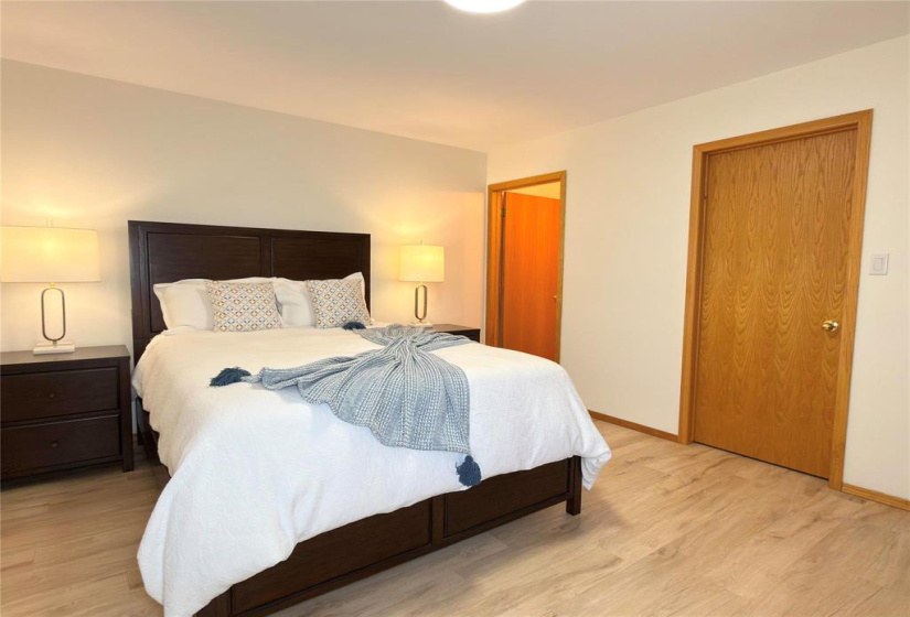 200 Victor Lewis, 3 Bedrooms Bedrooms, 14 Rooms Rooms,3 BathroomsBathrooms,Condominium,For Sale,Victor Lewis