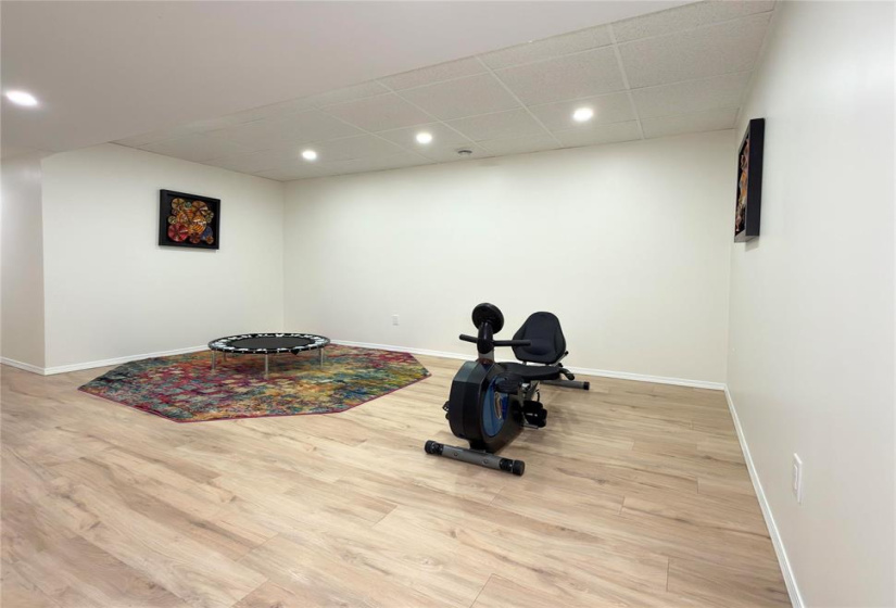 200 Victor Lewis, 3 Bedrooms Bedrooms, 14 Rooms Rooms,3 BathroomsBathrooms,Condominium,For Sale,Victor Lewis