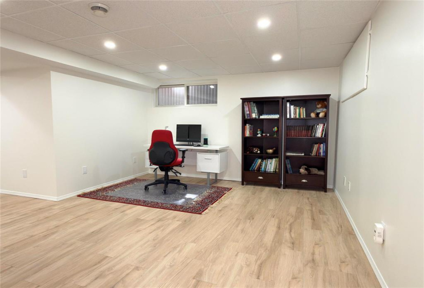 200 Victor Lewis, 3 Bedrooms Bedrooms, 14 Rooms Rooms,3 BathroomsBathrooms,Condominium,For Sale,Victor Lewis