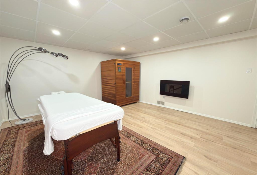 200 Victor Lewis, 3 Bedrooms Bedrooms, 14 Rooms Rooms,3 BathroomsBathrooms,Condominium,For Sale,Victor Lewis