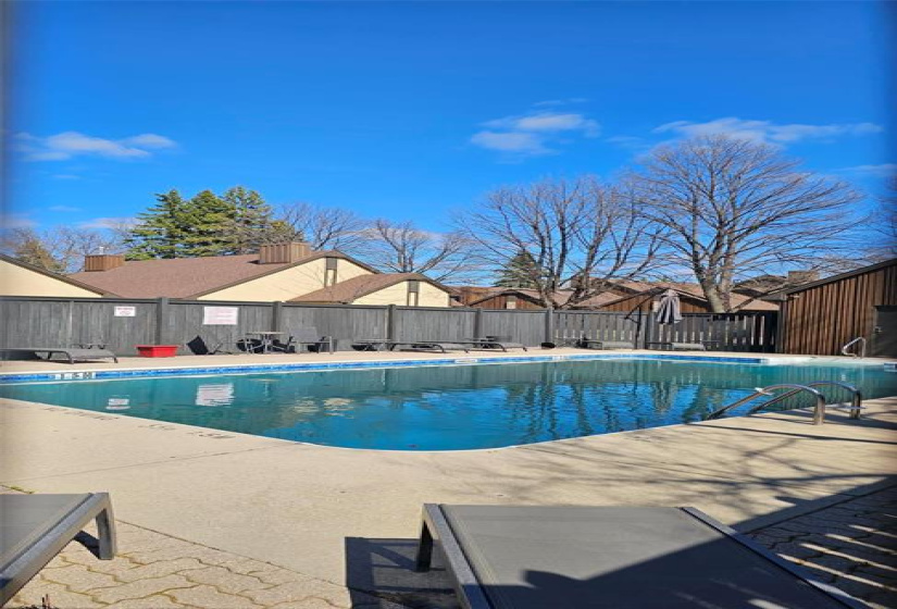 200 Victor Lewis, 3 Bedrooms Bedrooms, 14 Rooms Rooms,3 BathroomsBathrooms,Condominium,For Sale,Victor Lewis
