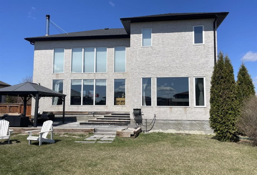 46 Fourth, 5 Bedrooms Bedrooms, 14 Rooms Rooms,3 BathroomsBathrooms,Residential,For Sale,Fourth