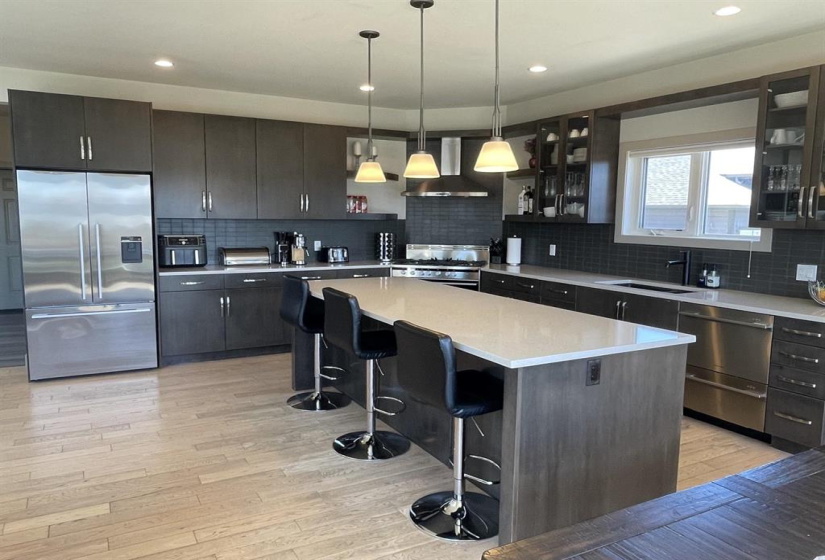 46 Fourth, 5 Bedrooms Bedrooms, 14 Rooms Rooms,3 BathroomsBathrooms,Residential,For Sale,Fourth