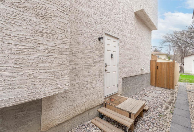 Private side entrance