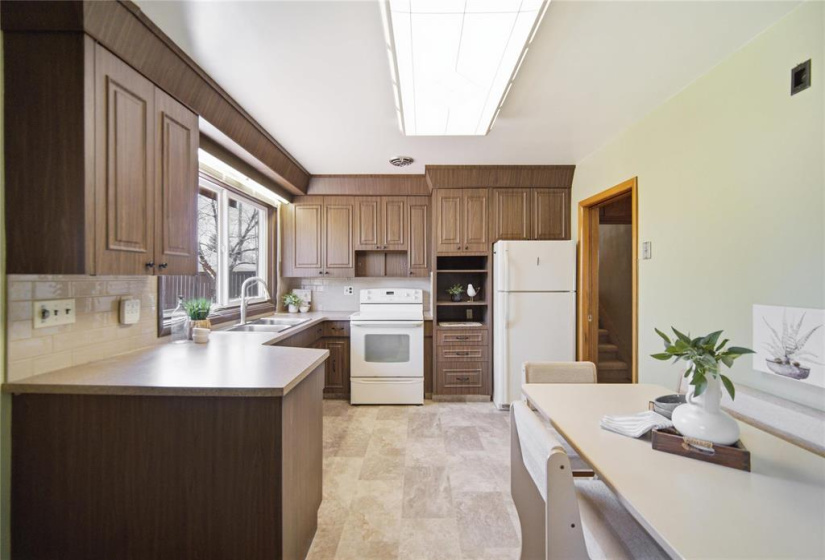 225 Dunkirk, 3 Bedrooms Bedrooms, 10 Rooms Rooms,1 BathroomBathrooms,Residential,For Sale,Dunkirk