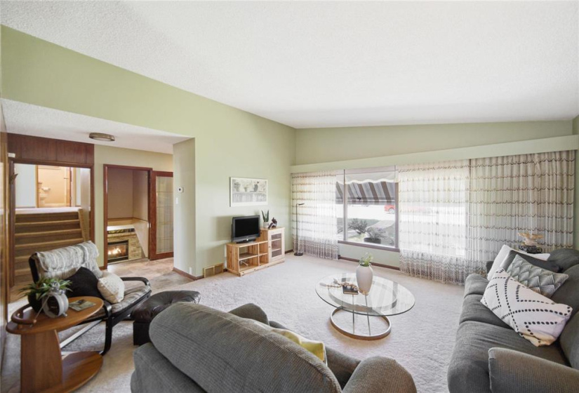 225 Dunkirk, 3 Bedrooms Bedrooms, 10 Rooms Rooms,1 BathroomBathrooms,Residential,For Sale,Dunkirk