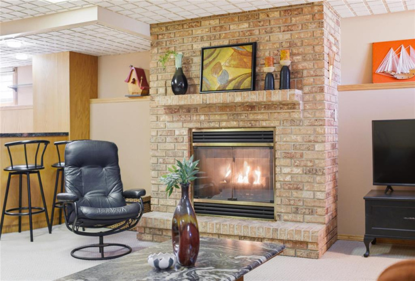 225 Dunkirk, 3 Bedrooms Bedrooms, 10 Rooms Rooms,1 BathroomBathrooms,Residential,For Sale,Dunkirk