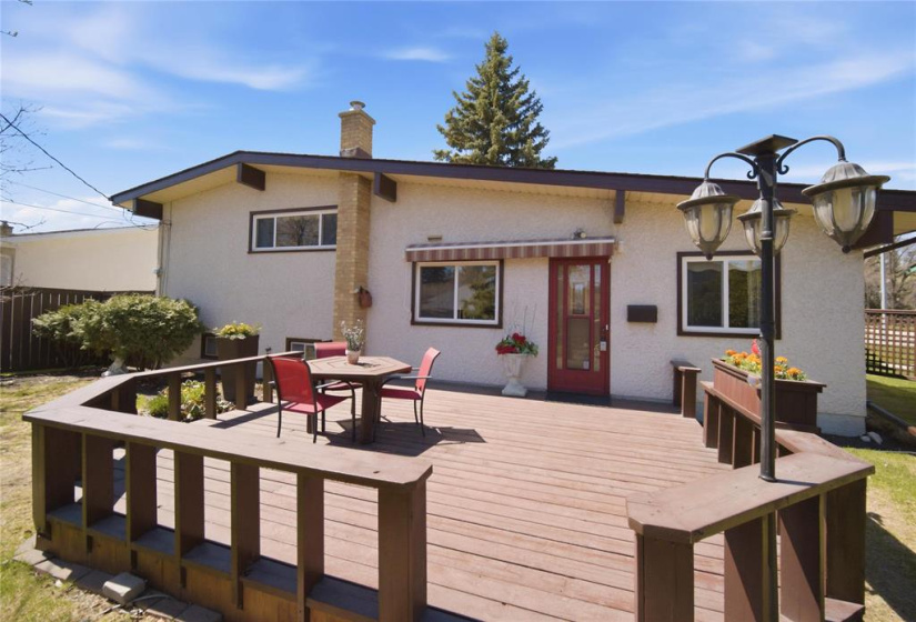 225 Dunkirk, 3 Bedrooms Bedrooms, 10 Rooms Rooms,1 BathroomBathrooms,Residential,For Sale,Dunkirk