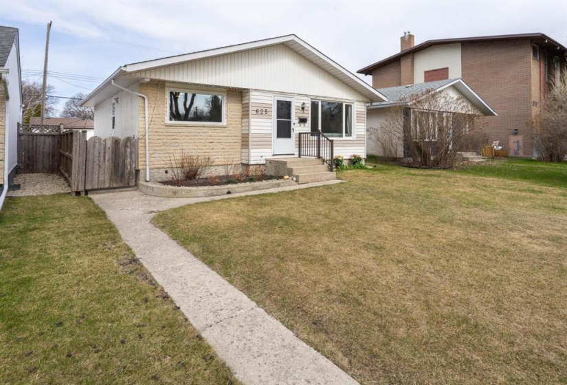625 Oxford, 3 Bedrooms Bedrooms, 9 Rooms Rooms,1 BathroomBathrooms,Residential,For Sale,Oxford