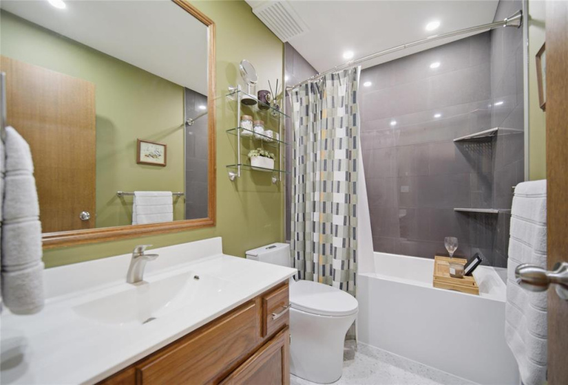 67 Augusta, 4 Bedrooms Bedrooms, 11 Rooms Rooms,2 BathroomsBathrooms,Residential,For Sale,Augusta