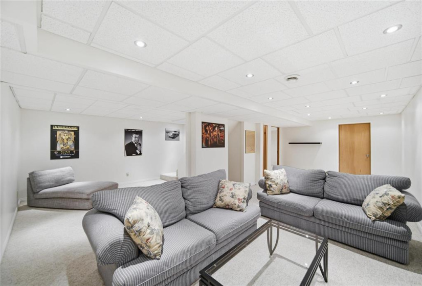 75 Turnham, 4 Bedrooms Bedrooms, 11 Rooms Rooms,2 BathroomsBathrooms,Residential,For Sale,Turnham