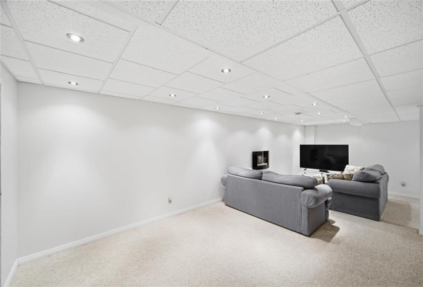 75 Turnham, 4 Bedrooms Bedrooms, 11 Rooms Rooms,2 BathroomsBathrooms,Residential,For Sale,Turnham