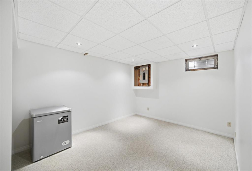75 Turnham, 4 Bedrooms Bedrooms, 11 Rooms Rooms,2 BathroomsBathrooms,Residential,For Sale,Turnham