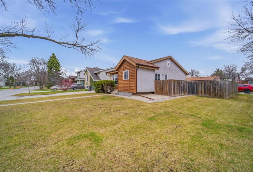 75 Turnham, 4 Bedrooms Bedrooms, 11 Rooms Rooms,2 BathroomsBathrooms,Residential,For Sale,Turnham