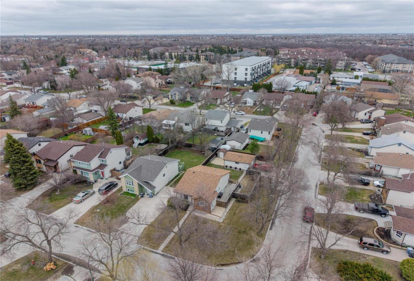 75 Turnham, 4 Bedrooms Bedrooms, 11 Rooms Rooms,2 BathroomsBathrooms,Residential,For Sale,Turnham