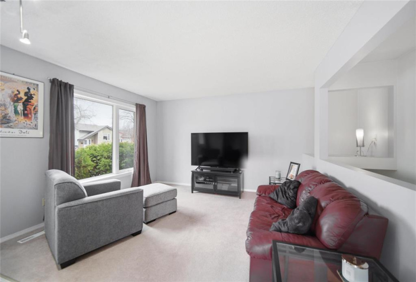 75 Turnham, 4 Bedrooms Bedrooms, 11 Rooms Rooms,2 BathroomsBathrooms,Residential,For Sale,Turnham