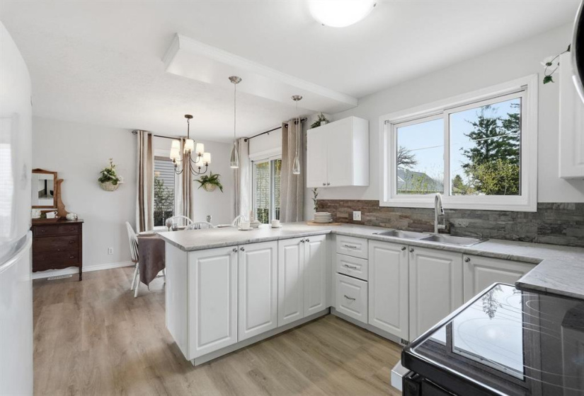 263 4TH, 3 Bedrooms Bedrooms, 9 Rooms Rooms,1 BathroomBathrooms,Residential,For Sale,4TH