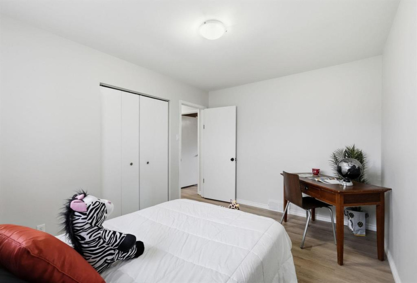 263 4TH, 3 Bedrooms Bedrooms, 9 Rooms Rooms,1 BathroomBathrooms,Residential,For Sale,4TH