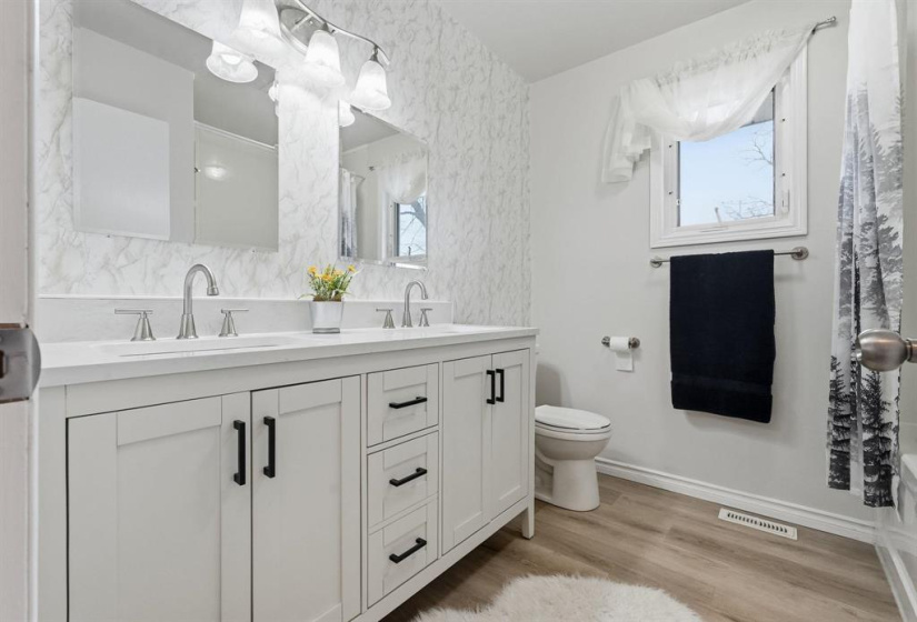 263 4TH, 3 Bedrooms Bedrooms, 9 Rooms Rooms,1 BathroomBathrooms,Residential,For Sale,4TH