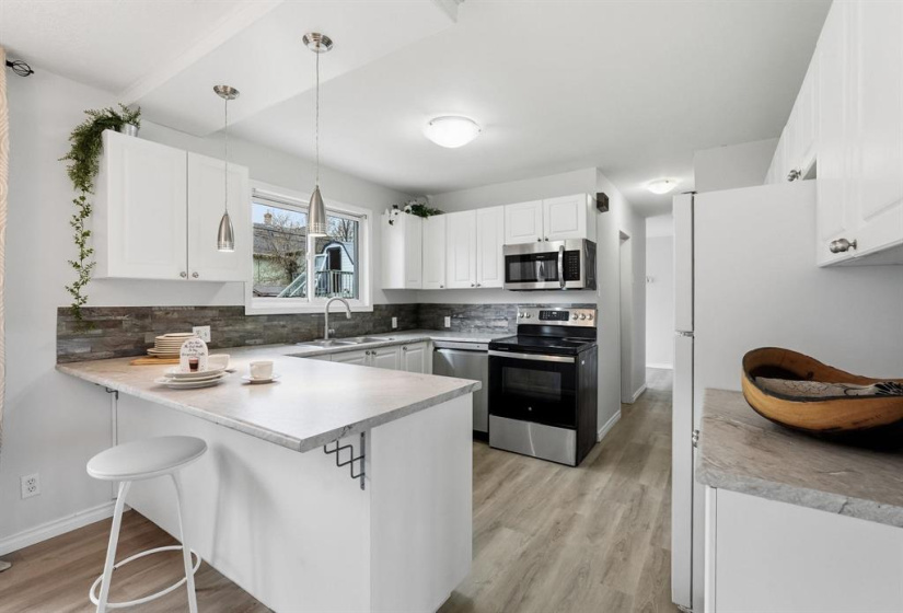263 4TH, 3 Bedrooms Bedrooms, 9 Rooms Rooms,1 BathroomBathrooms,Residential,For Sale,4TH